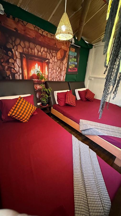 A Lounge Hostel And Cafe Ella Bagian luar foto