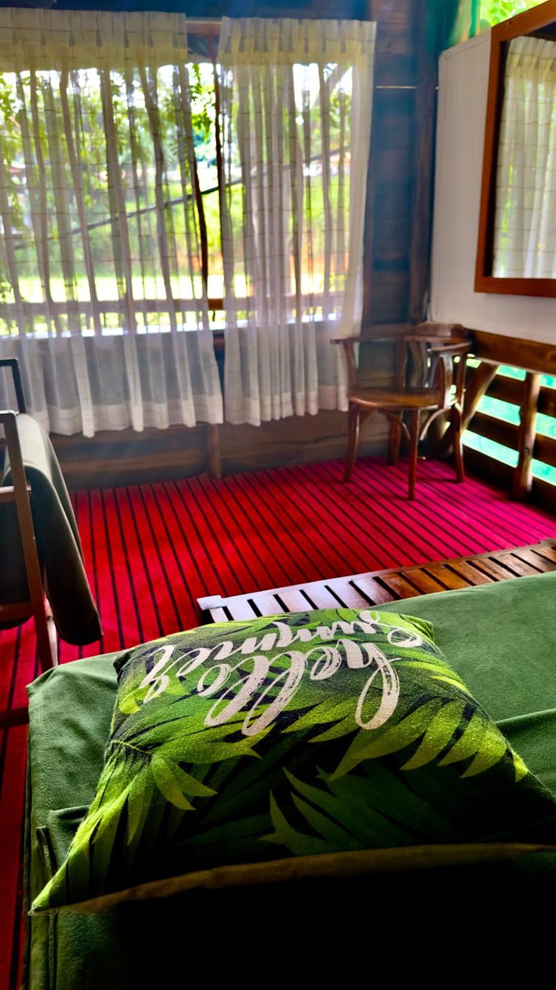 A Lounge Hostel And Cafe Ella Bagian luar foto